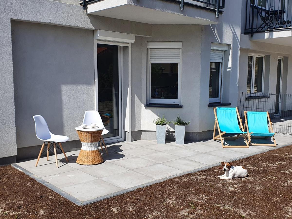 Apartament Beige Z Ogrodkiem Дзивновек Экстерьер фото